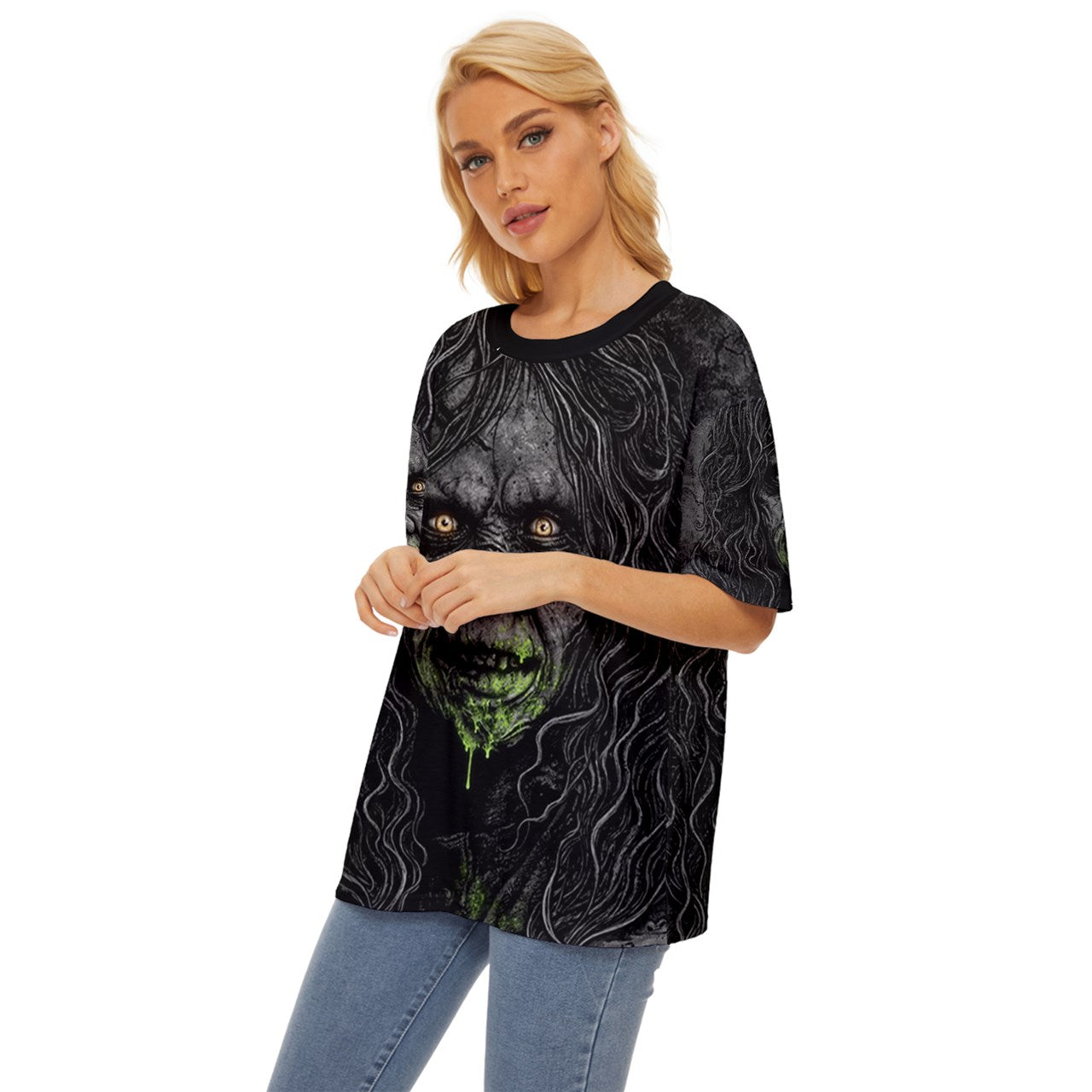 Linda Blair Oversized Basic T-Shirt
